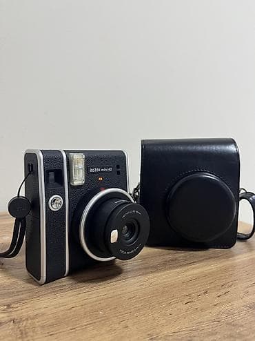 фотогра: Срочно продается полароидная фотокамера - Fujifilm Instax Mini 40 — — 1