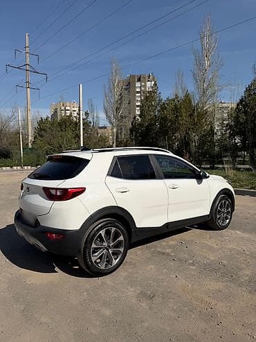 4 7: Kia Stonic: 2019 г., 1.4 л, Автомат, Бензин, Кроссовер — 6