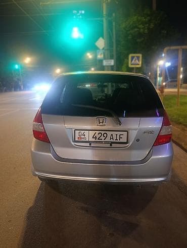 Honda: Honda Fit: 2002 г., 1.3 л, Вариатор, Бензин, Минивэн — 5