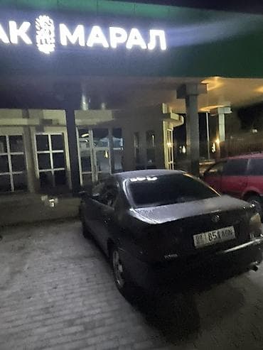 lend cruiser: Toyota Avensis: 1998 г., 1.8 л, Автомат, Бензин, Седан — 1