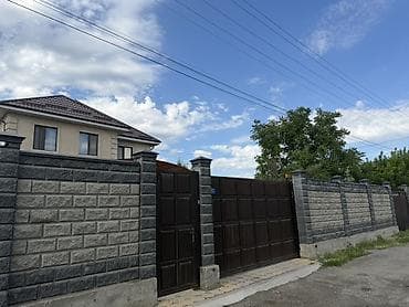Продаётся частный дом с участком. от трассы 500 м, строили для себя — 1