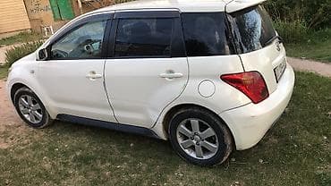 Toyota Ist: 2002 г., 1.5 л, Автомат, Бензин, Хэтчбэк