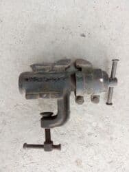 домкрат советский: 1.Тисы советские (цвет зелёный). сломанные, требует реставрации — 7