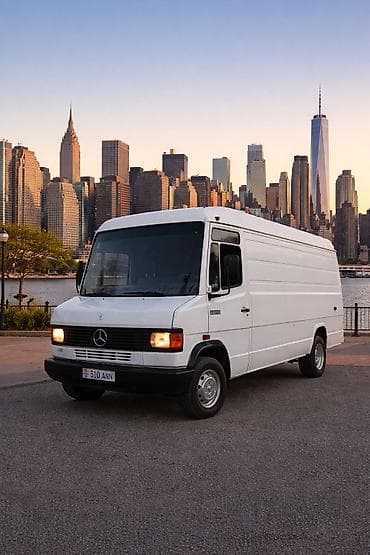 боковые: Грузоперевозки фургон Mercedes‑Benz 
та — 2