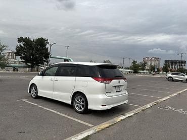 минивэн китай: Toyota Estima: 2007 г., Минивэн — 2