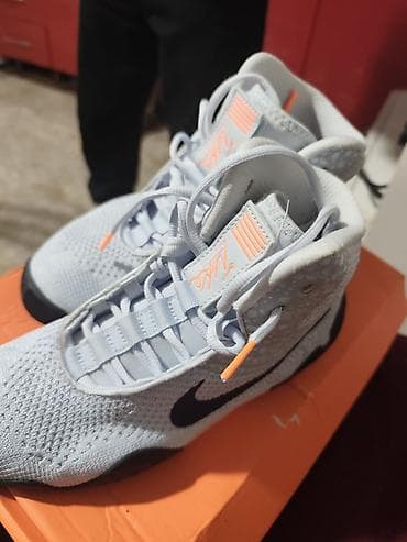 Мужская обувь: Кроссовки Nike Tawa SE - Модель: Nike Tawa SE (ярлык внутри — 3