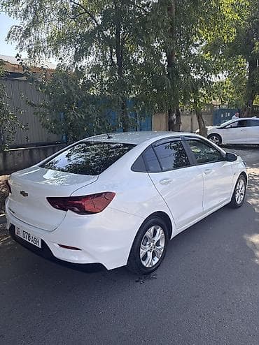 евро тонник: Chevrolet Onix: 2021 г., 1 л, Автомат, Бензин, Седан — 3