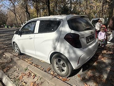 осенняя: Chevrolet Spark: 2019 г., 1 л, Автомат, Бензин, Хэтчбэк — 8