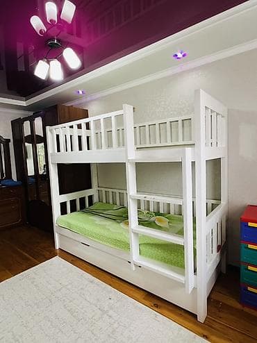 трех ярусную кровать: Двухъярусная детская кровать, Натуральное дерево, цвет - Белый — 2