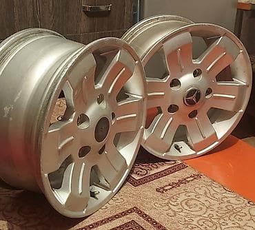 Диски: Литые Диски R 15 AMG, отверстий - 5, Б/у — 3