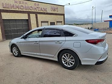 Транспорт: Hyundai Sonata: 2018 г., 2 л, Автомат, Газ, Седан — 2