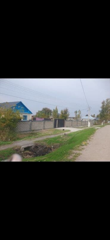 токмок аренда домов: 100 кв. м, 4 бөлмө, Забор, тосулган — 1
