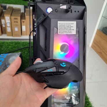 мышкы: Компьютерная мышь Logitech G502. Оснащена несколькими программируемыми — 11