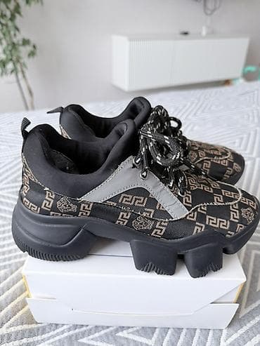 версаче: Кроссовки, 35, 35.5, 36, Versace, Б/у, цвет - Черный, Самовывоз, Платная доставка — 5