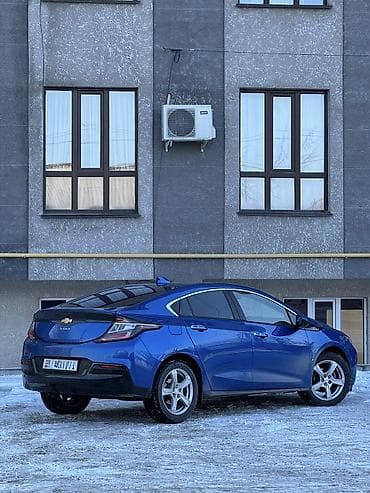 alto suzuki: Chevrolet Volt: 2017 г., 1.5 л, Автомат, Электромобиль, Хэтчбэк — 4