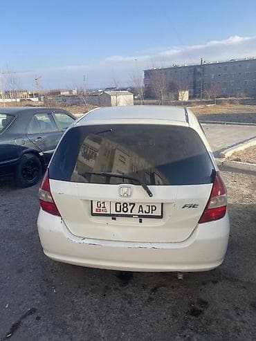 toyota iaris: Honda Fit: 2002 г., 1.3 л, Автомат, Газ, Универсал — 3