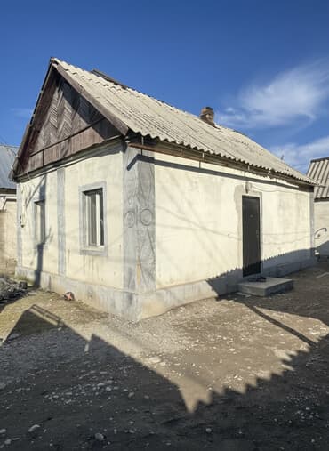 продаю дом в бишкек: Дом, 80 м², 4 комнаты, Агентство недвижимости, Косметический ремонт — 1