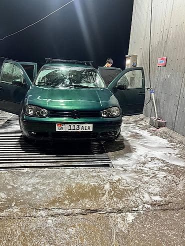 Volkswagen Golf: 1998 г., 1.6 л, Механика, Хэтчбэк