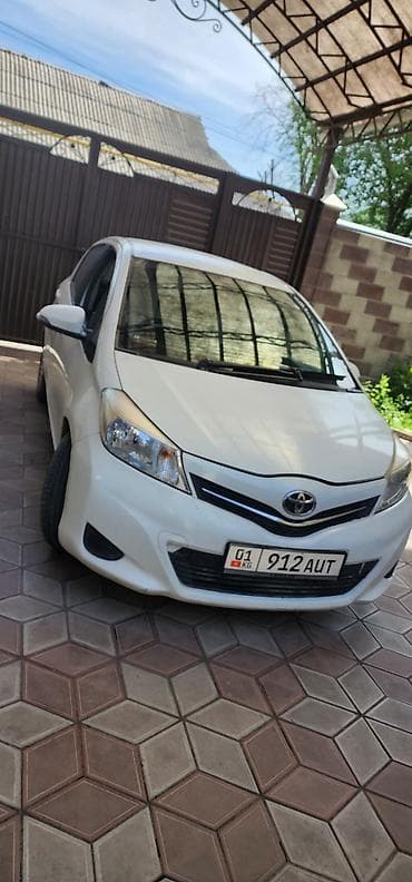 тойота ярис гибрид: Toyota Yaris: 2014 г., 1.3 л, Автомат, Бензин, Хэтчбэк — 2