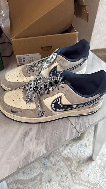 черные форсы: Мужские кроссовки, 43, Nike, Новый, цвет - Бежевый — 1