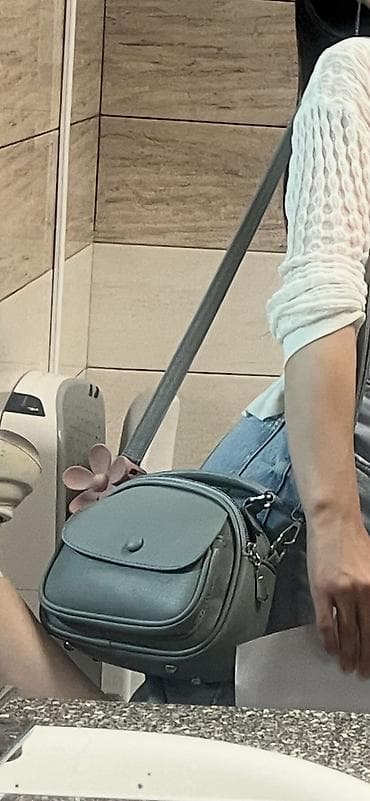 Рюкзаки: Сумка очень приятного оттенка. Состояние отличное. Вместительный и — 2