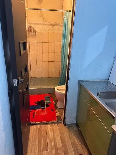 Сдаётся 1ком квартира,душ туалет кухня и комната отделна,районе at lalafo.kg Сдаётся 1ком квартира,душ туалет кухня и комната отделна,районе