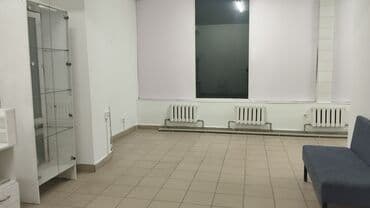 офис дом: Сдаются два помещение 40+35 м2 за 65000+55000 сом Второй этаж — 12