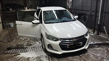 Chevrolet Onix: 2020 г., 1 л, Автомат, Бензин, Седан — 9