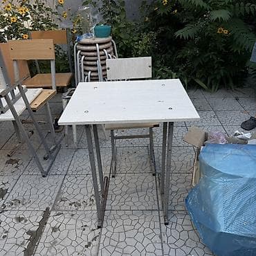 small table: Учебные парты и стулья на металлическом каркасе - Комплекты — 3