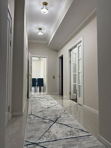 2 bedroom: Сдаётся светлая 2‑комнатная квартира с отдельной кухней и просторной — 10