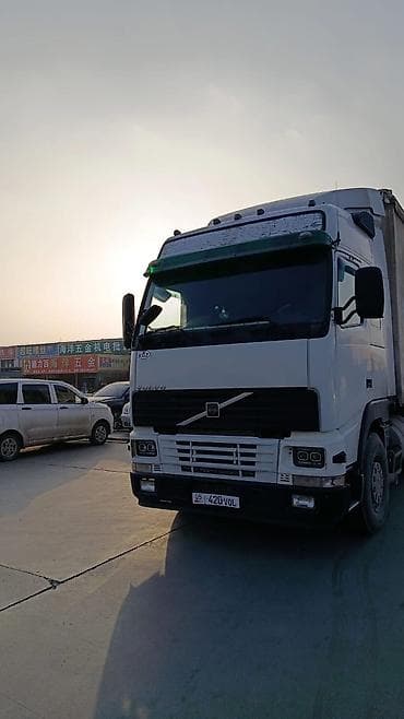 магазин мотоциклов: Тягач, Volvo, Тентованный — 3