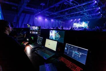 услуги видеосъемки: Видеосъемка | С выездом | Рекламные ролики, Съемки мероприятий, Видео портреты — 1