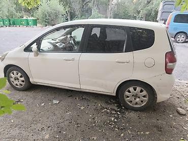 бампер fit: Honda Fit: 2002 г., 1.3 л, Вариатор, Бензин, Хэтчбэк — 10