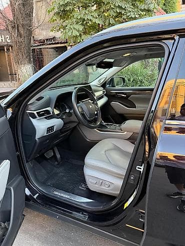platinum: Toyota Highlander: 2020 г., 2.5 л, Гибрид, Внедорожник — 4