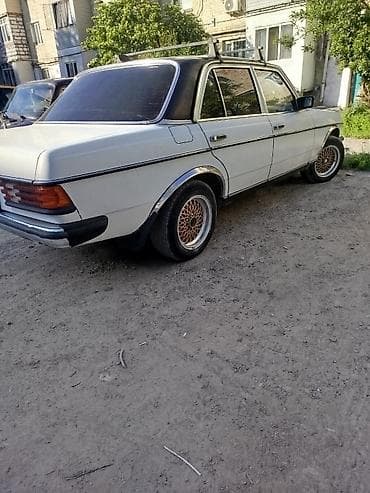 газ53 машина: Mercedes-Benz W123: 1980 г., 2.3 л, Механика, Дизель, Седан — 3