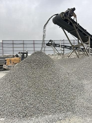 Щебень фракционированный для строительных работ Описание: - Каменный — 1