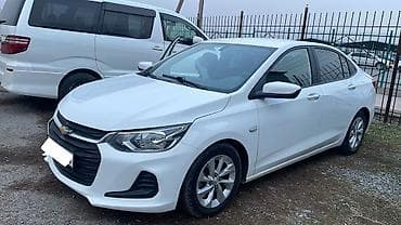 Chevrolet Onix: 2021 г., 1 л, Автомат, Бензин, Седан