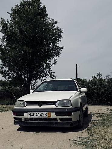 Продажа авто: Volkswagen Golf: 1992 г., 1.8 л, Механика, Бензин — 2