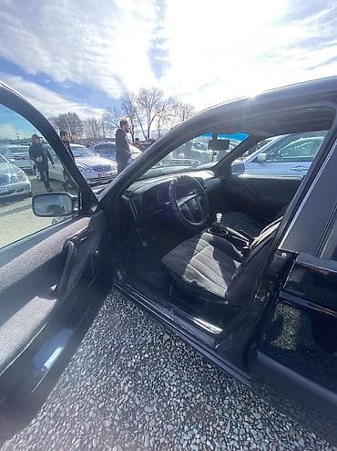 Скупка авто: Volkswagen Passat: 1991 г., 1.8 л, Механика, Бензин, Универсал — 7