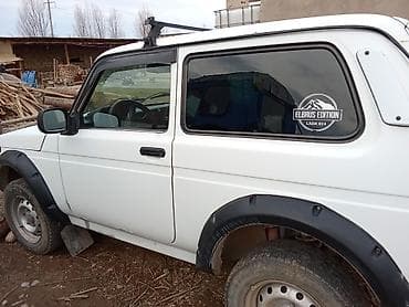 нивага кузов: ВАЗ (ЛАДА) 4x4 Нива: 2015 г., Ручные, Бензин, Внедорожник — 2