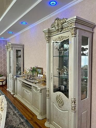 Гарнитур для зала, Б/у, Шкаф, Комод, Стол, Дерево, цвет - Бежевый