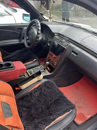 Mercedes-Benz E-Class: 1997 г., 3.2 л, Автомат, Бензин, Седан