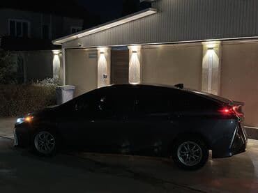 highlander 2012: Toyota Prius: 2018 г., 1.8 л, Вариатор, Гибрид, Седан — 5