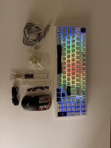 samsung galaxy s10e: Клавиатура, Механическая, Проводное подключение — 4