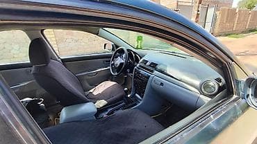 audi a4 2004: Mazda 3: 2006 г., 1.6 л, Механика, Бензин, Седан — 4
