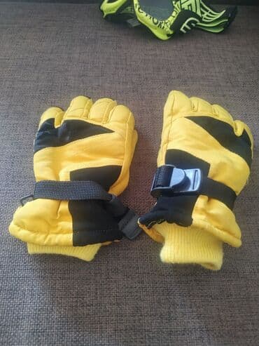 непромокаемые пеленки для детей: Перчатки детские. с регулировкой. непромокаемые. 450 сом — 1