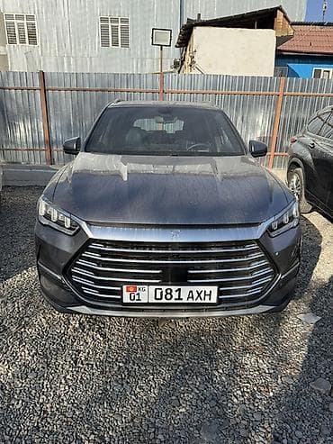 BYD Song Plus: 2021 г., Гибрид, Кроссовер