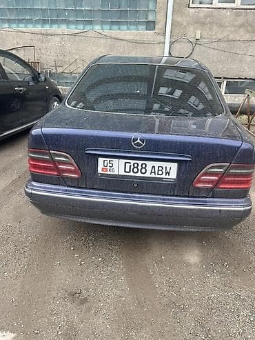 Транспорт: Mercedes-Benz E-Class: 1999 г., Седан — 5