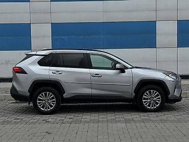 сут машине: Toyota RAV4: 2021 г., 2.5 л, Автомат, Бензин, Кроссовер — 8