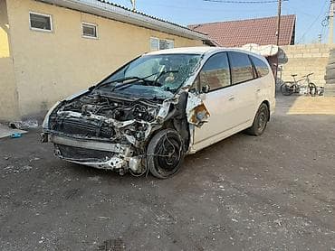 скупка битых авто: Honda Stream: 2001 г., 2 л, Автомат, Бензин, Минивэн — 1